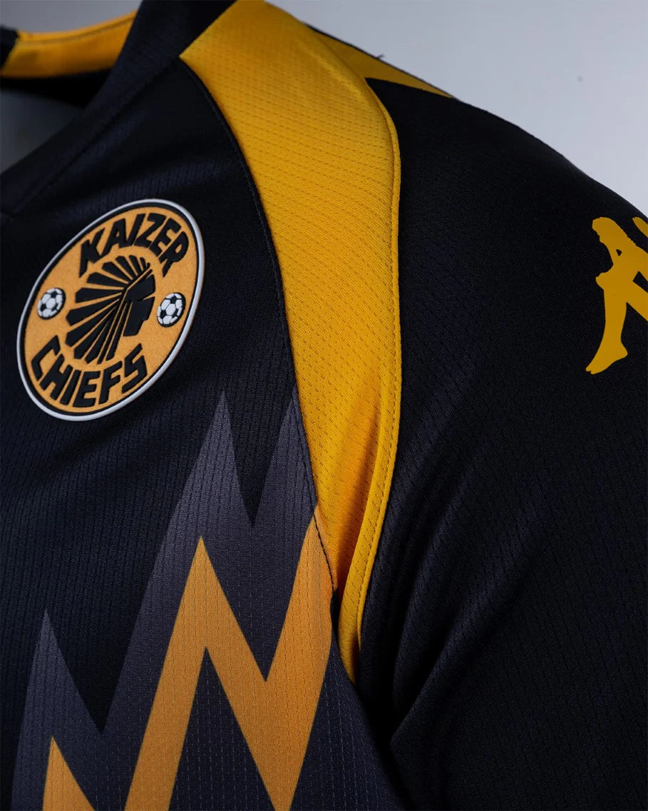 Kaizer Chiefs Kombat 2027 Mens Away Jersey
